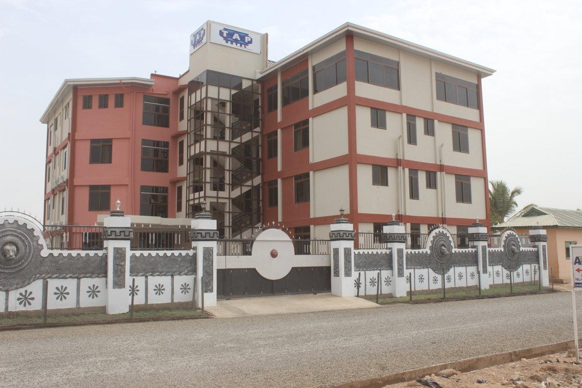 Tap Hotel Bolgatanga Екстериор снимка